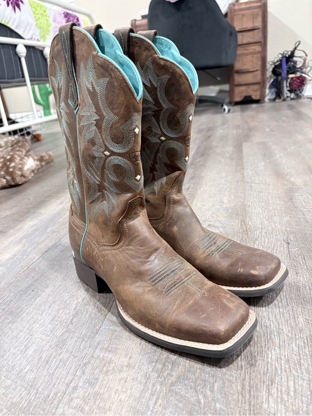 Ariat Brown Leather cowboy boots